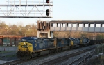 CSX 498 leads train E019 westbound